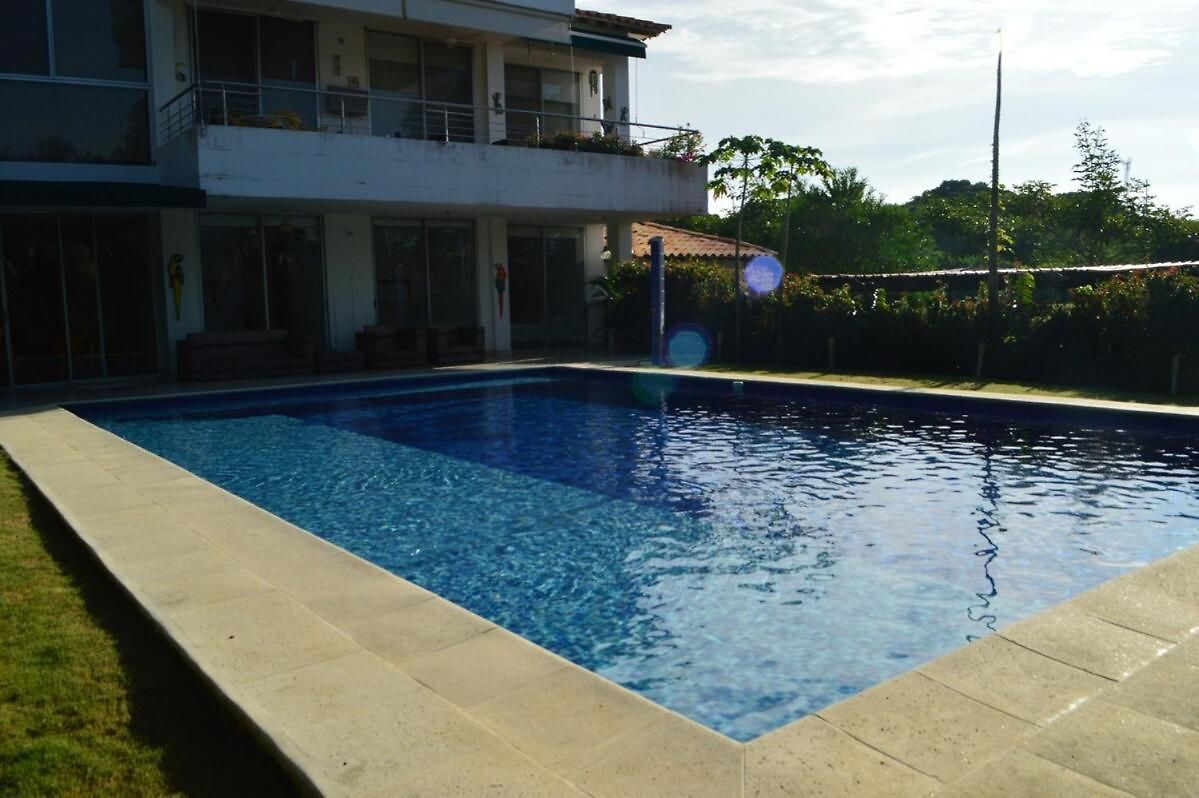 Amplio Y Cómodo Apto 6 A Max 12 Personas Con Piscina Privada En Laguna Club Cartagena